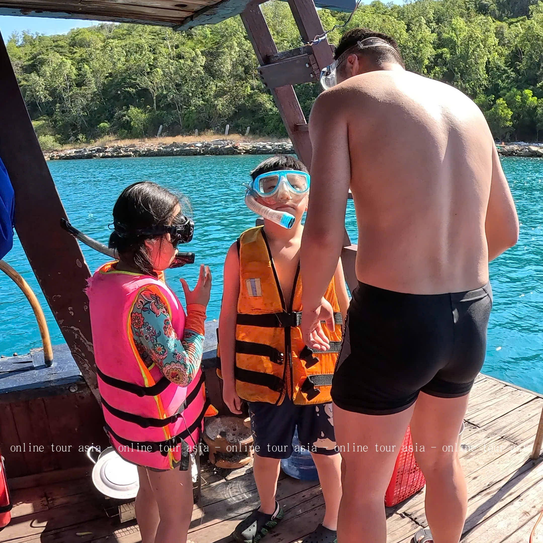 Tour Câu Cá, Bắt Nhum BBQ Tàu Gỗ Nha Trang VIP - Ảnh 3