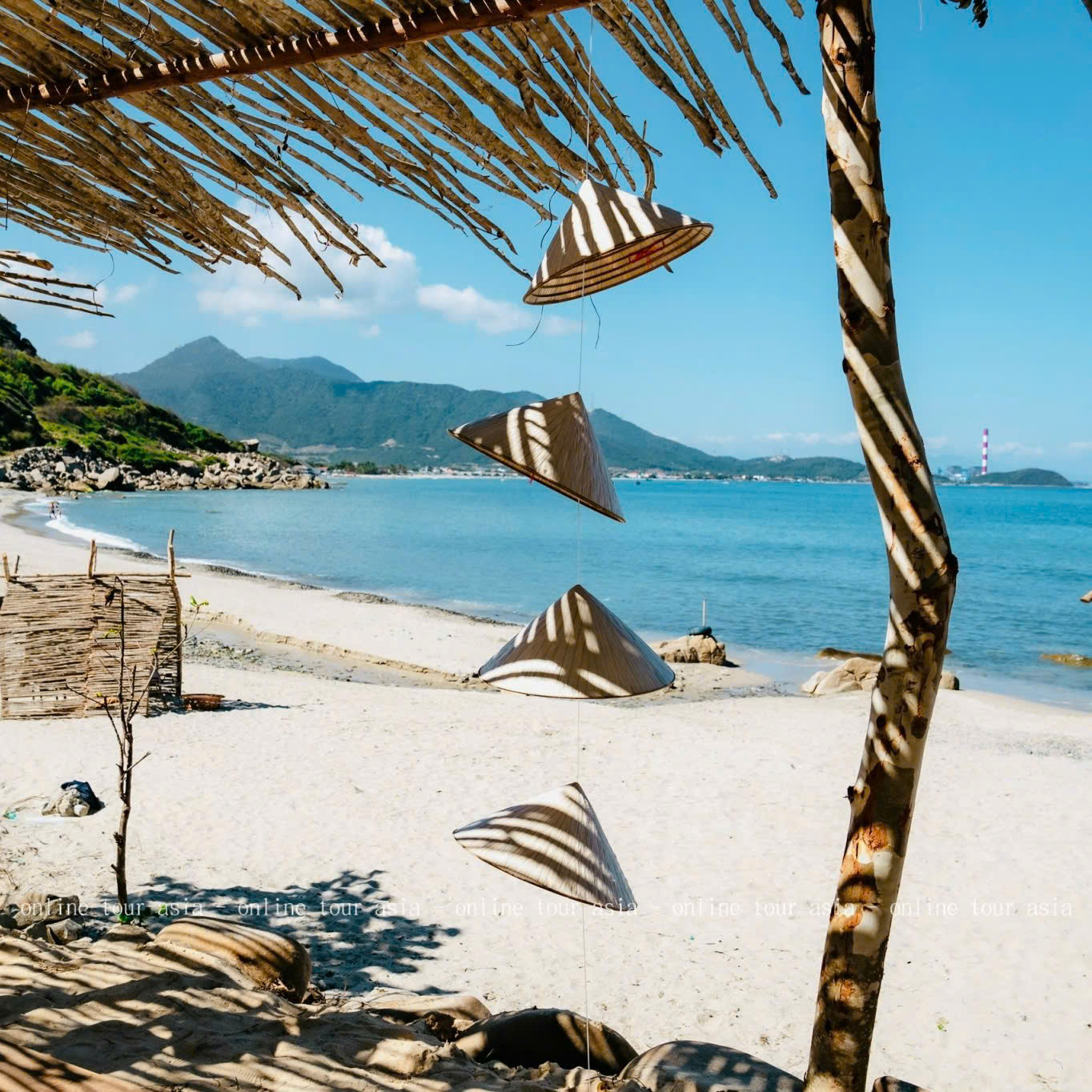 Tour Gành Nhảy Ninh Vân - Nhà Hát Đó Nha Trang - Ảnh 4