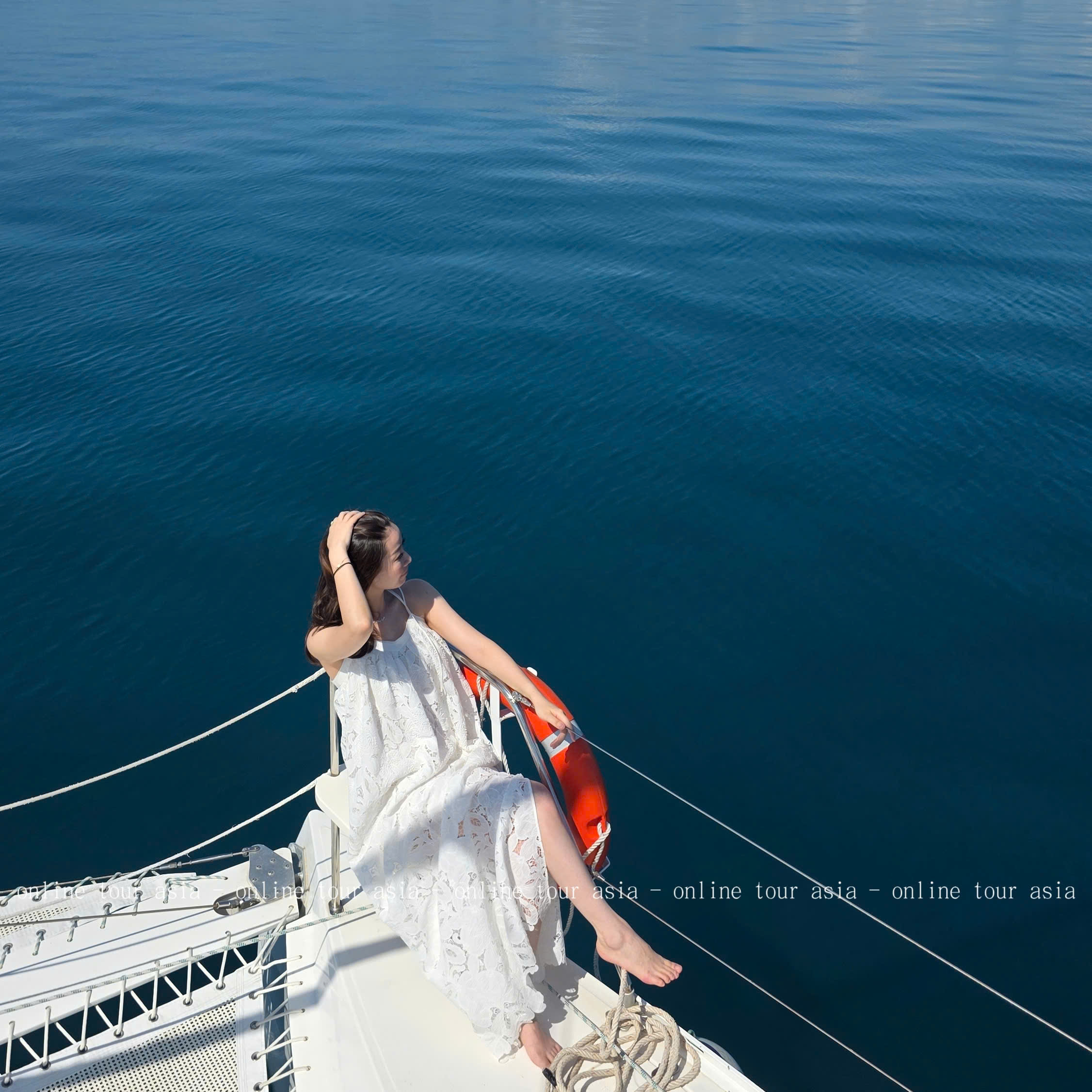 Tour Du Thuyền Buồm Câu Cá Bơi Lội BBQ Trên Vịnh Nha Trang - Ảnh 2