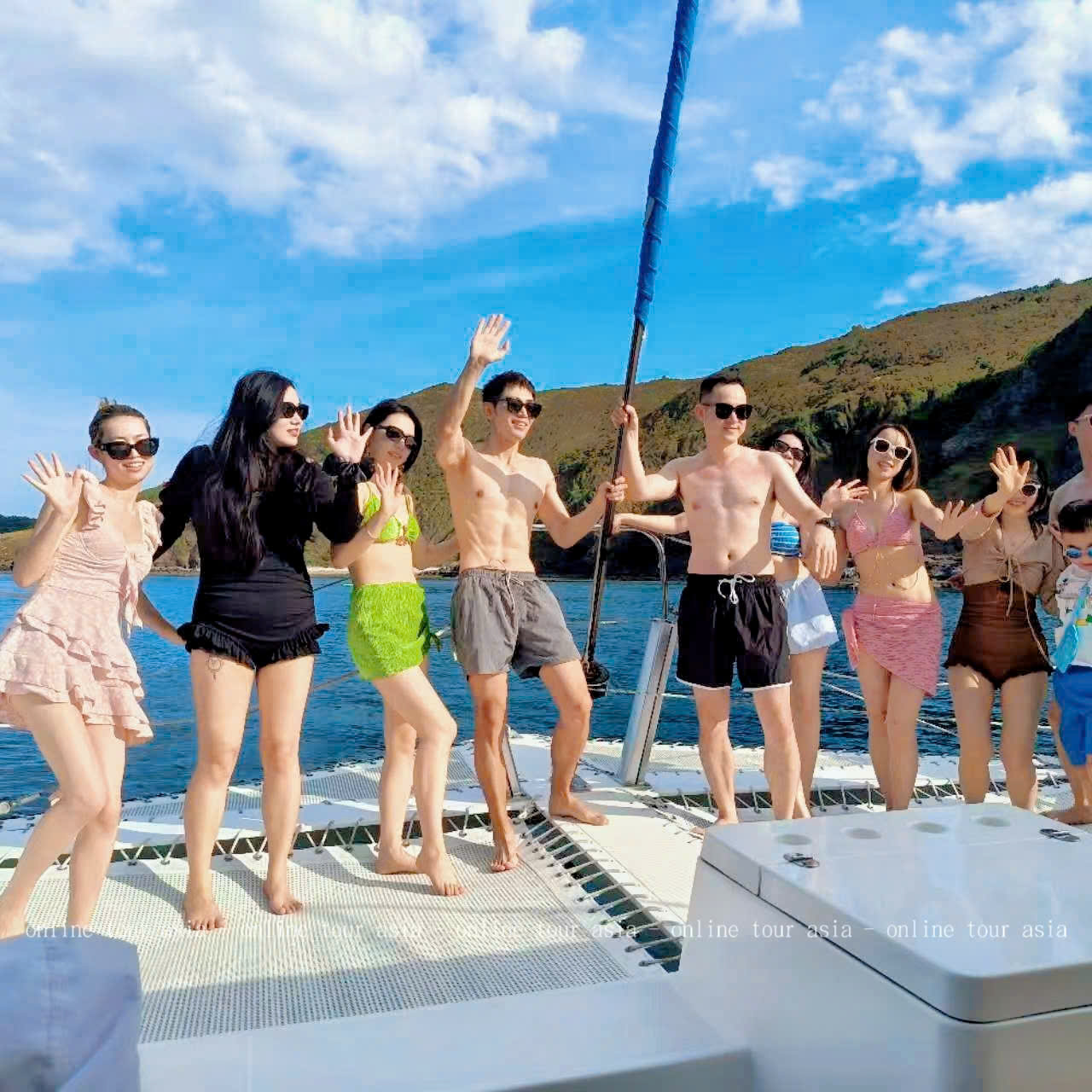 Tour Du Thuyền Buồm Câu Cá Bơi Lội BBQ Trên Vịnh Nha Trang - Ảnh 6