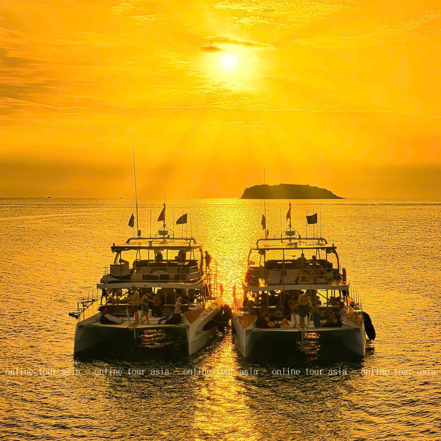 Tour Du Thuyền Ngắm Hoàng Hôn Phú Quốc